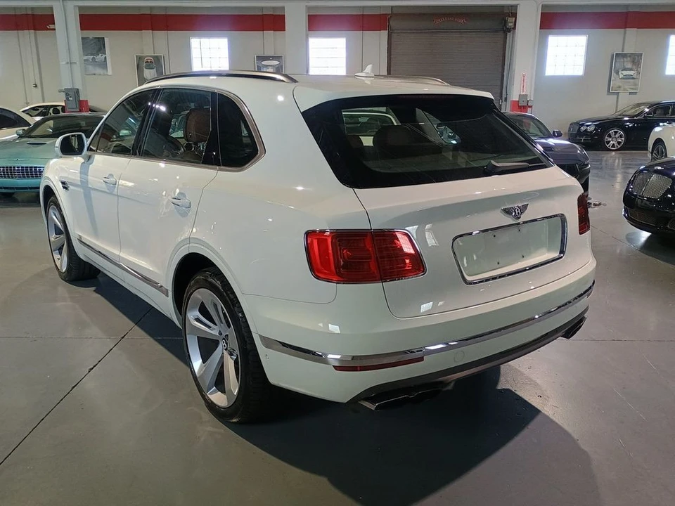 2019 Bentley Bentayga - Image 3 of 12