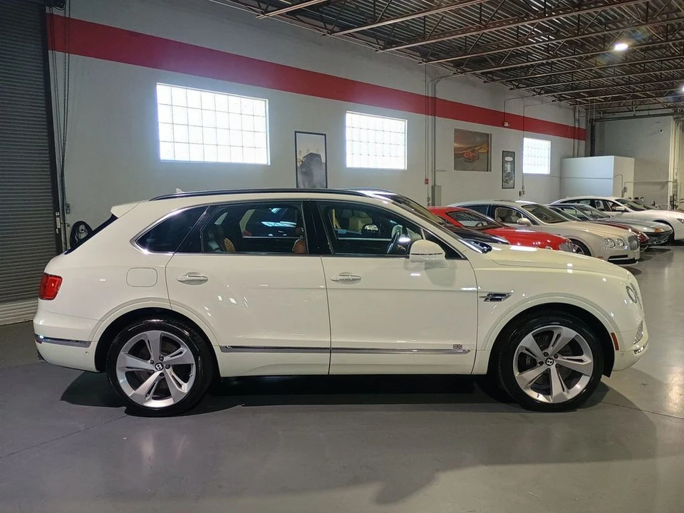 2019 Bentley Bentayga - Image 6 of 12