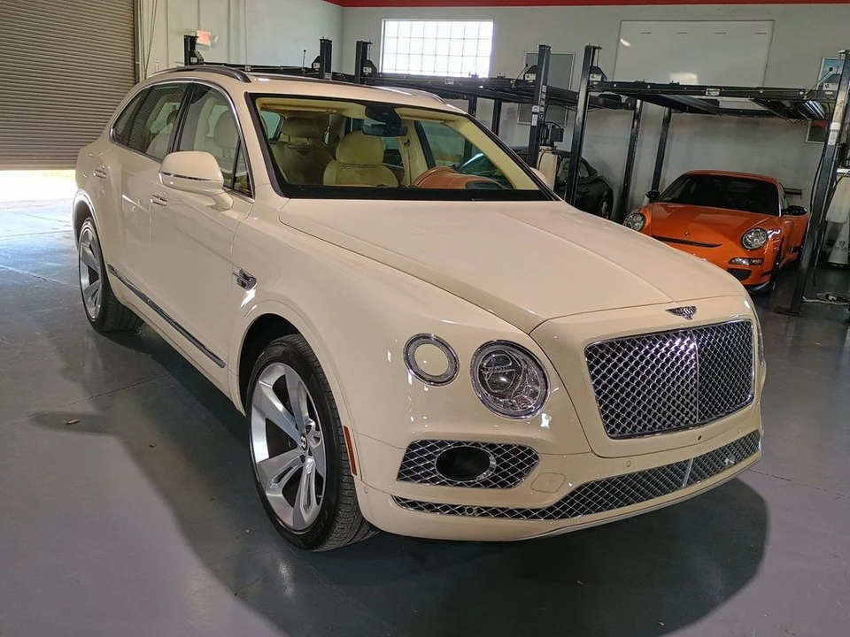 2019 Bentley Bentayga - Image 7 of 12