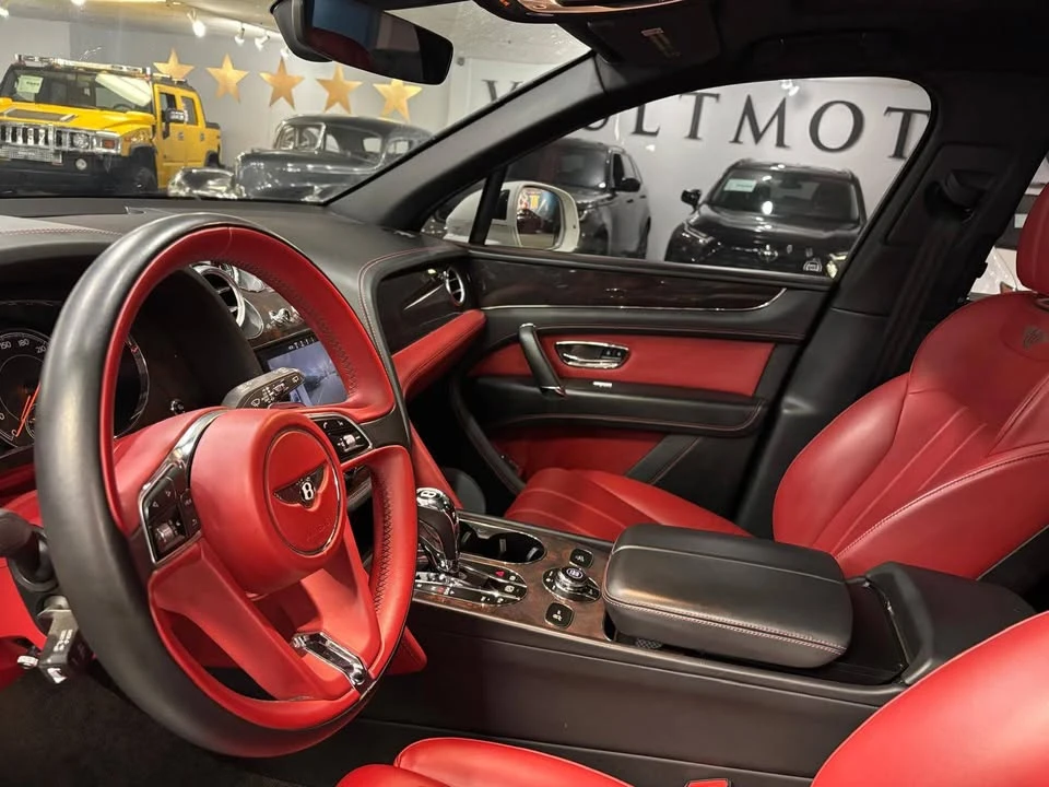 2019 Bentley Bentayga - Image 7 of 8