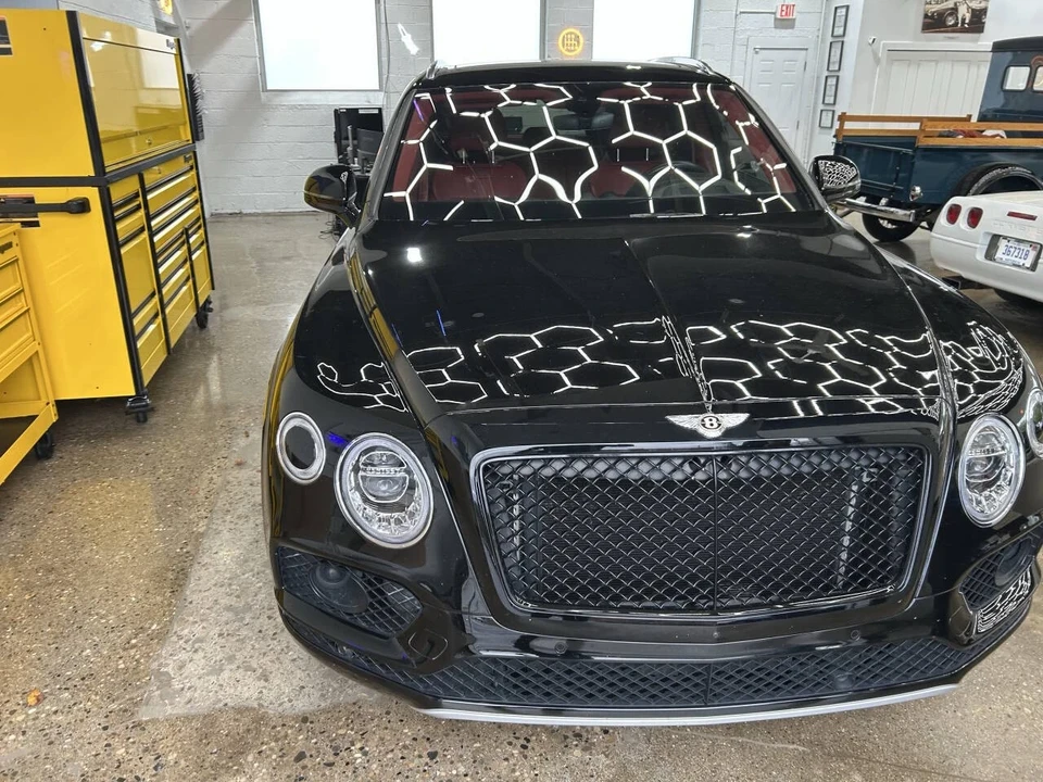 2019 Bentley Bentayga - Image 10 of 12
