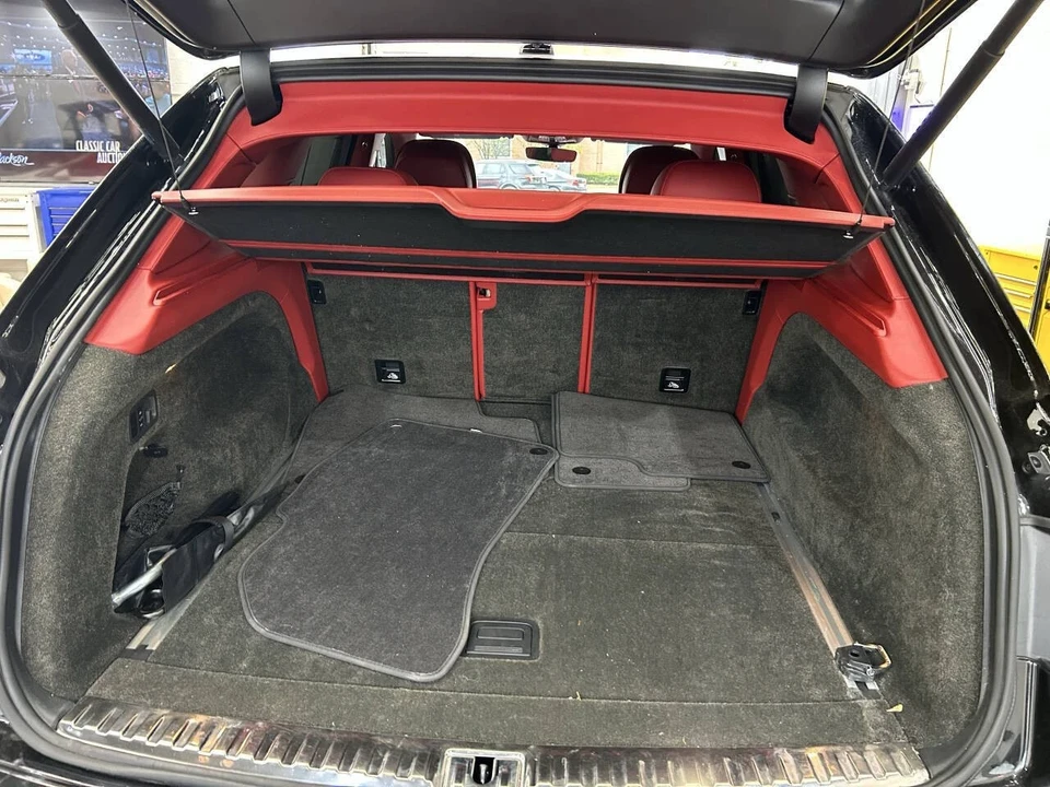 2019 Bentley Bentayga - Image 6 of 12