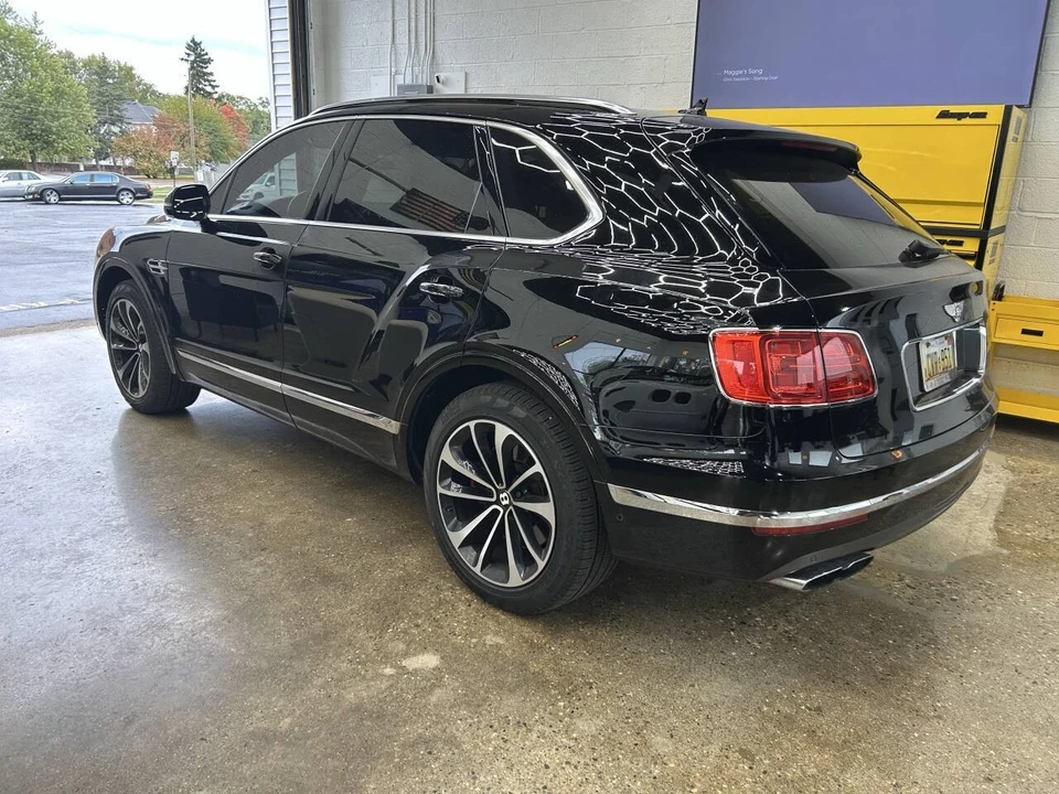 2019 Bentley Bentayga - Image 9 of 12