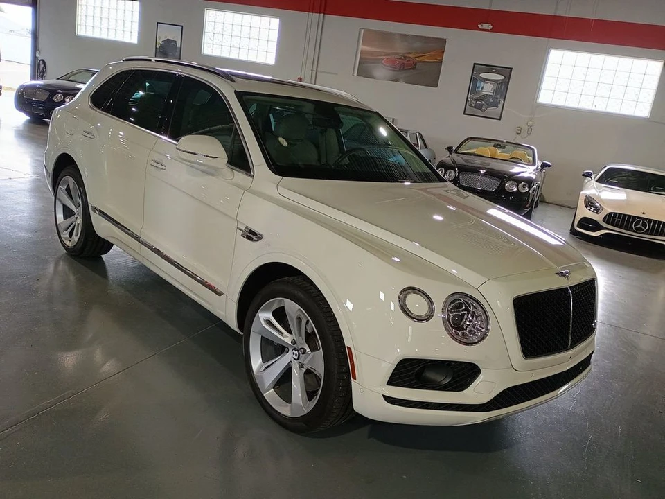 2019 Bentley Bentayga - Image 8 of 12