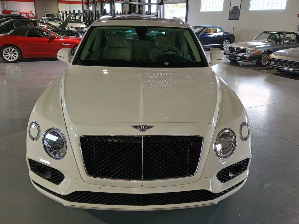 2019 Bentley Bentayga - Image 10 of 12