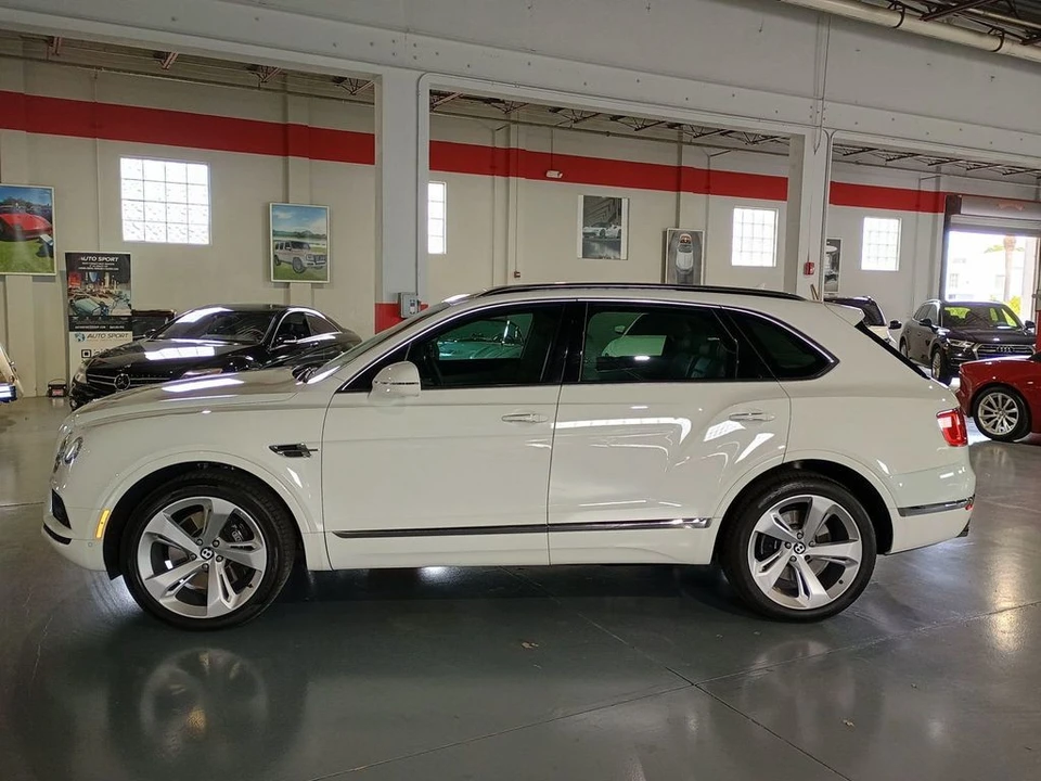 2019 Bentley Bentayga - Image 3 of 12