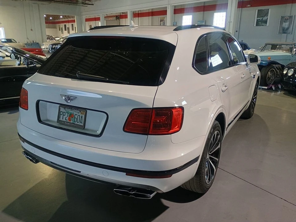 2019 Bentley Bentayga - Image 5 of 12