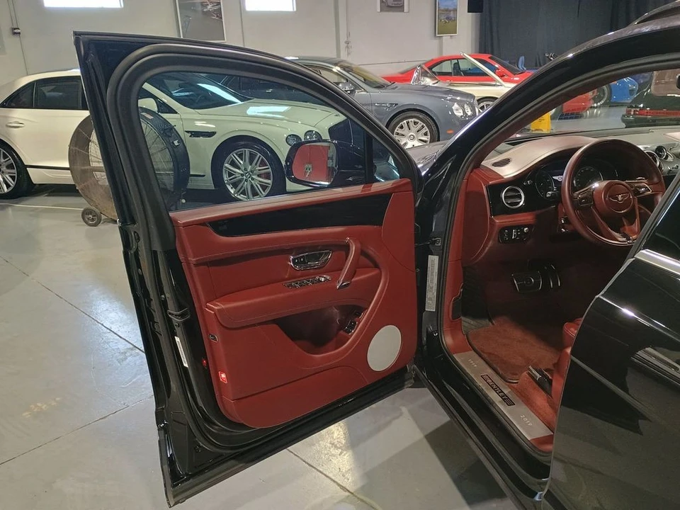 2019 Bentley Bentayga - Image 12 of 12