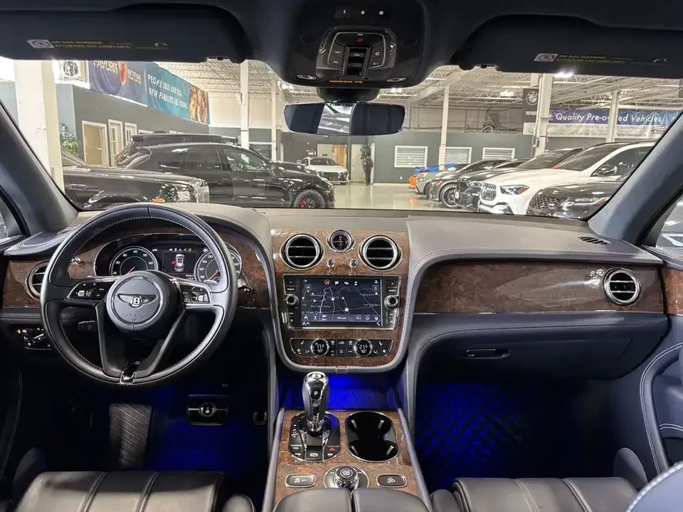 2019 Bentley Bentayga - Image 9 of 20