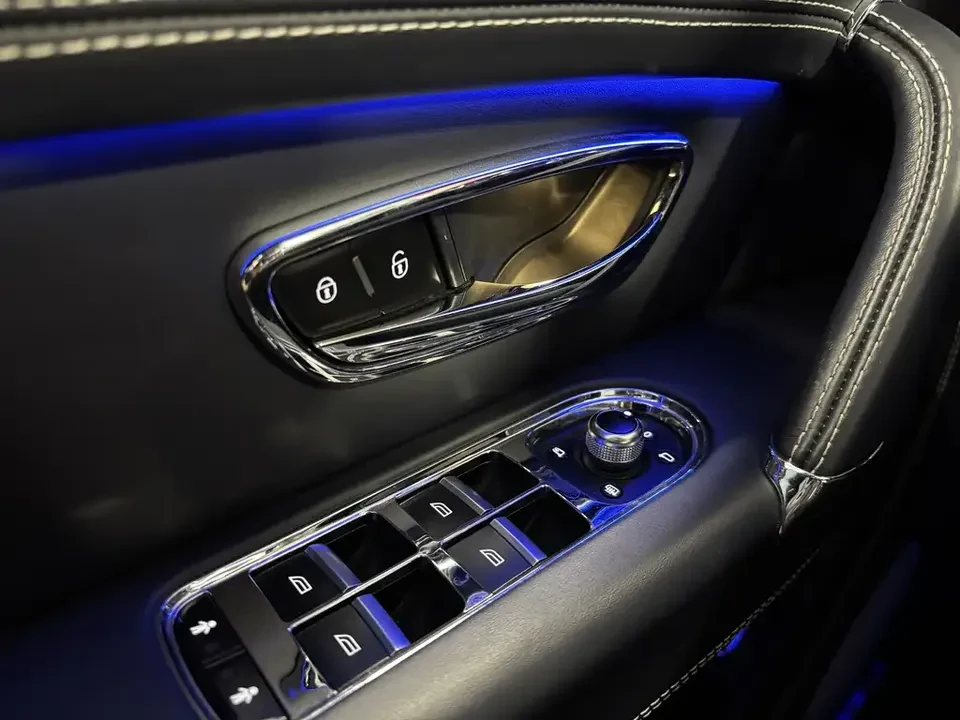 2019 Bentley Bentayga - Image 14 of 20