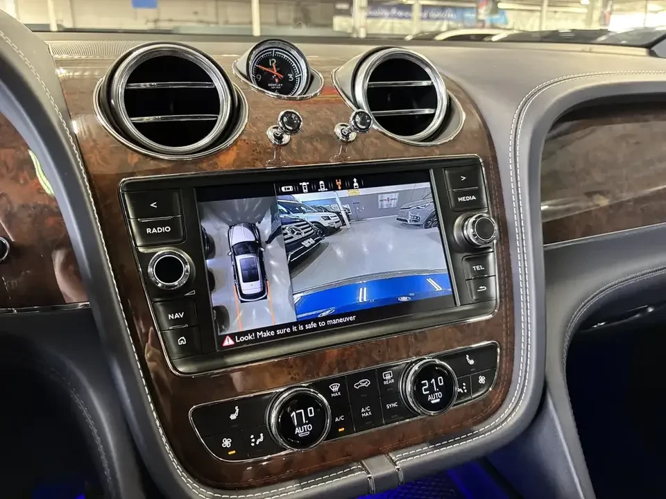 2019 Bentley Bentayga - Image 20 of 20