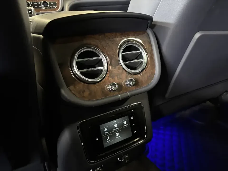 2019 Bentley Bentayga - Image 10 of 20