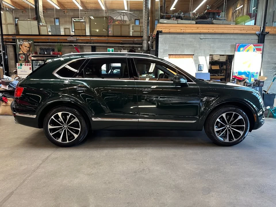 2019 Bentley Bentayga - Image 16 of 20