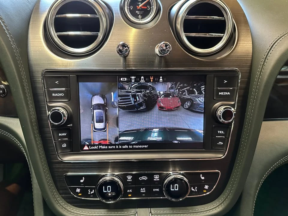 2019 Bentley Bentayga - Image 12 of 20