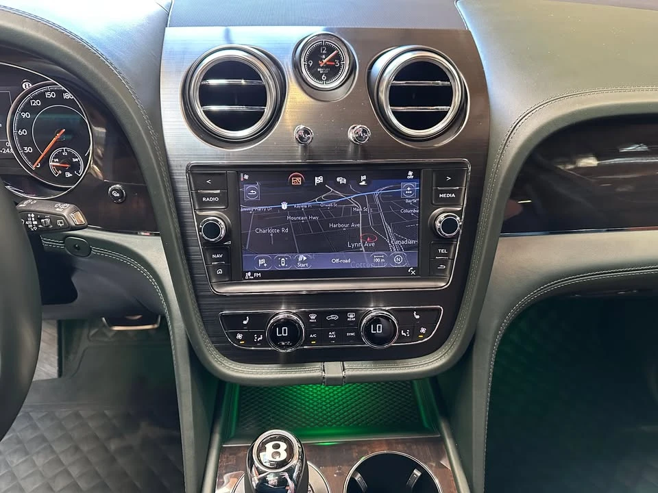 2019 Bentley Bentayga - Image 11 of 20