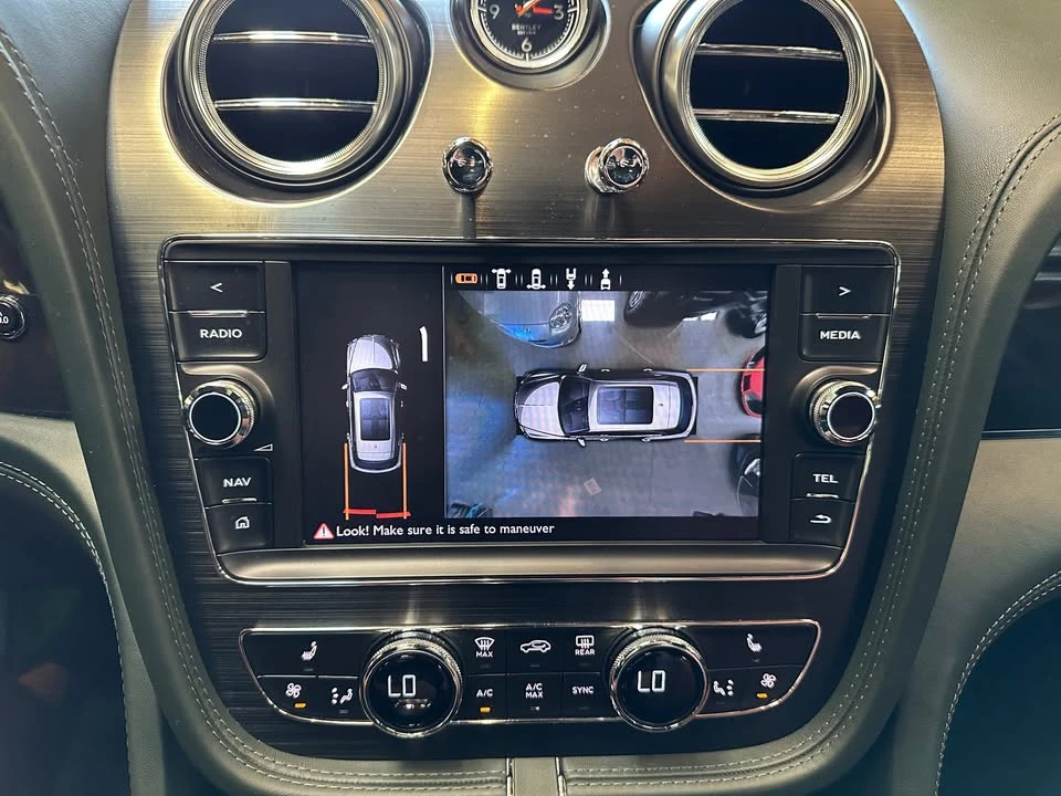 2019 Bentley Bentayga - Image 13 of 20