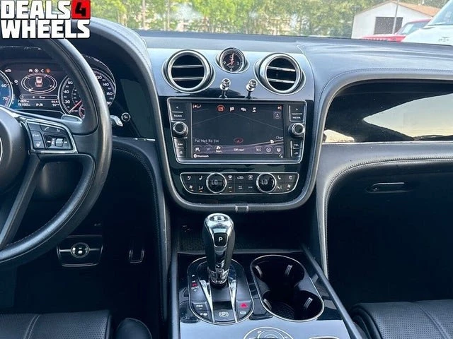 2019 Bentley Bentayga - Image 17 of 20