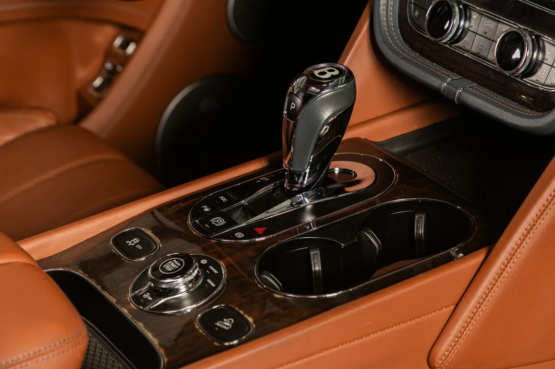 2019 Bentley Bentayga - Image 25 of 31