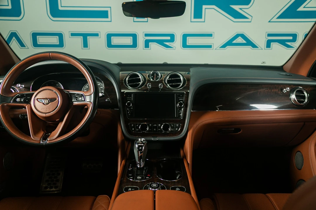 2019 Bentley Bentayga - Image 4 of 31