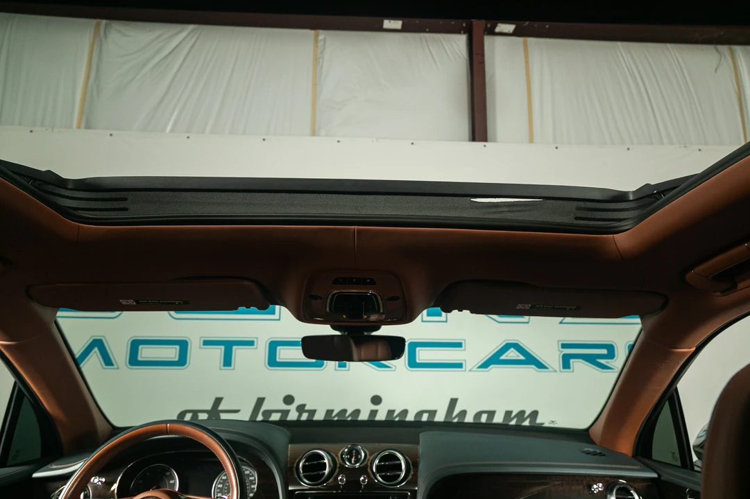 2019 Bentley Bentayga - Image 28 of 31
