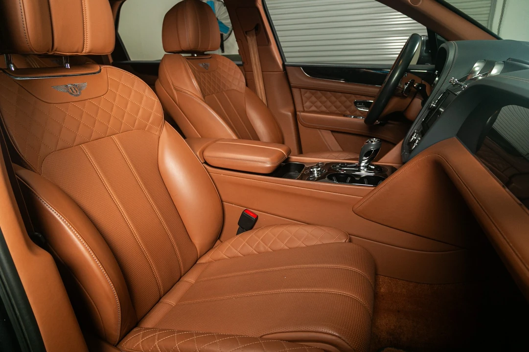 2019 Bentley Bentayga - Image 8 of 31