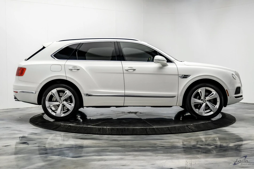 2019 Bentley Bentayga - Image 19 of 21
