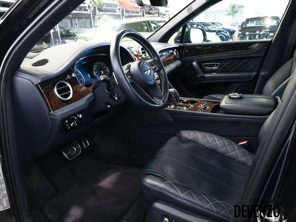 2019 Bentley Bentayga - Image 16 of 20