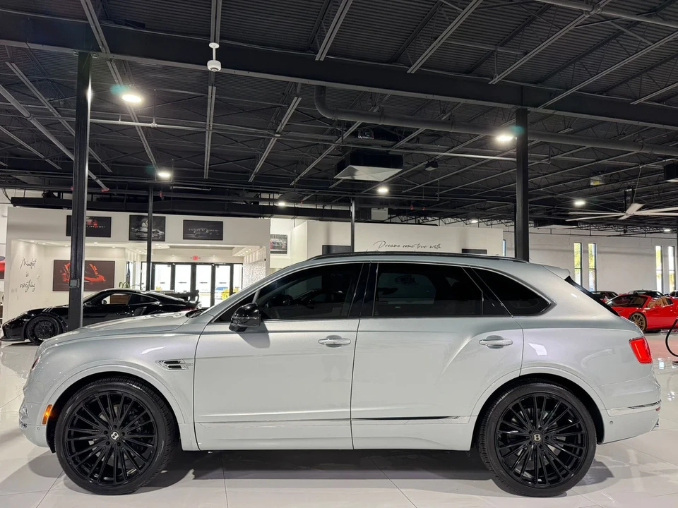 2019 Bentley Bentayga - Image 4 of 12