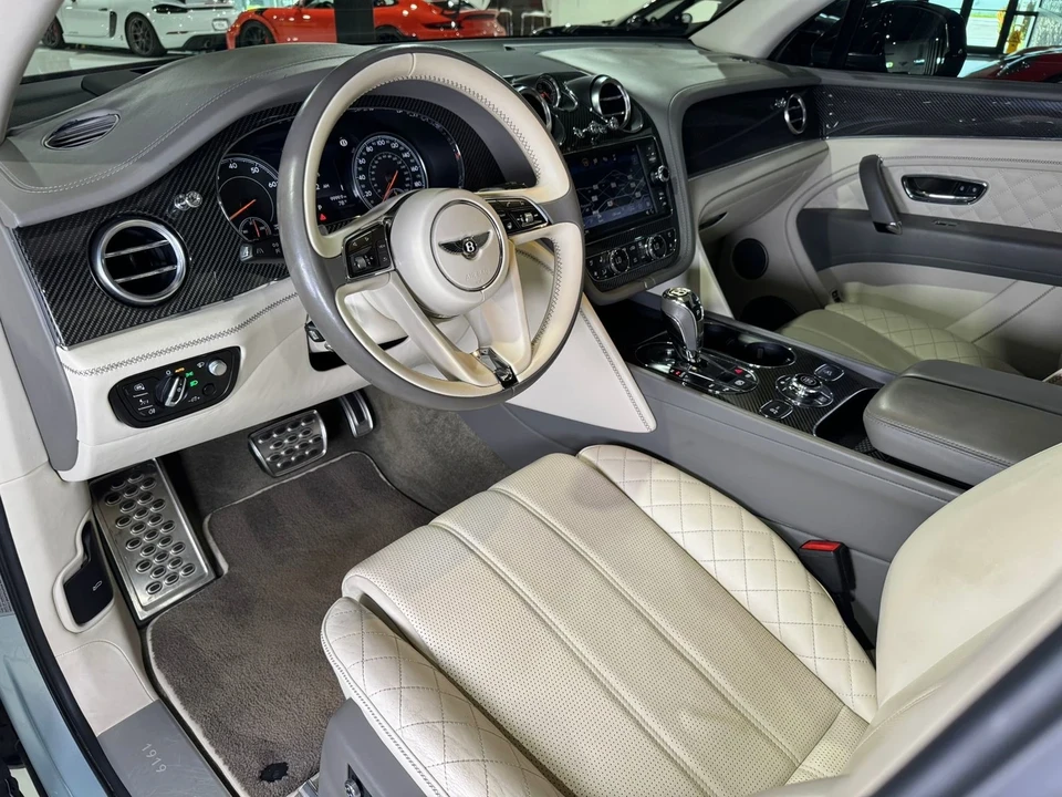 2019 Bentley Bentayga - Image 9 of 12