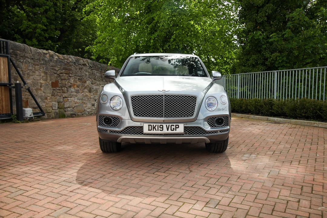 2019 Bentley Bentayga - Image 2 of 6