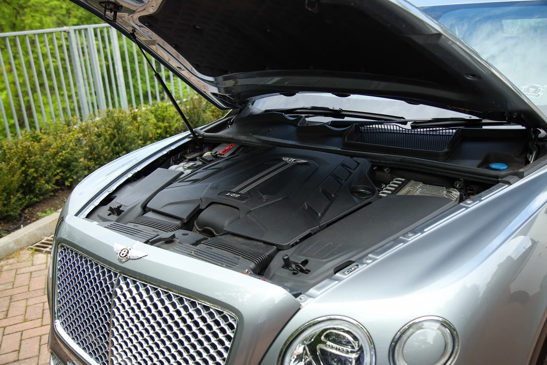 2019 Bentley Bentayga - Image 5 of 6