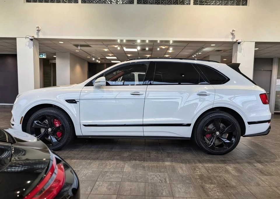 2019 Bentley Bentayga - Image 12 of 19