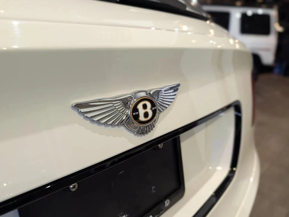 2019 Bentley Bentayga - Image 11 of 19