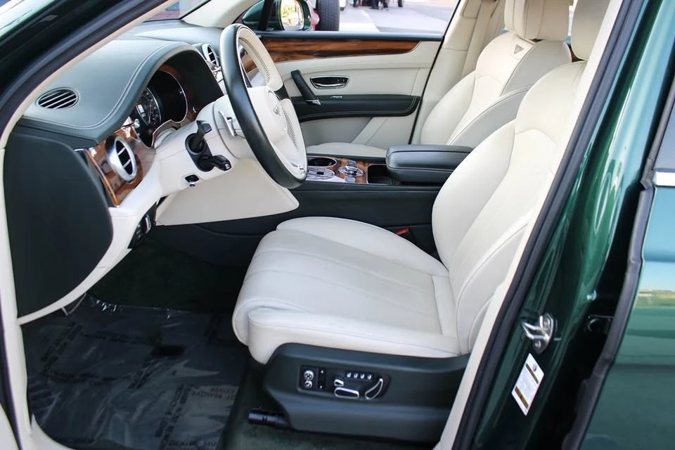 2019 Bentley Bentayga - Image 15 of 20