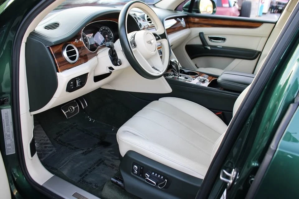 2019 Bentley Bentayga - Image 14 of 20