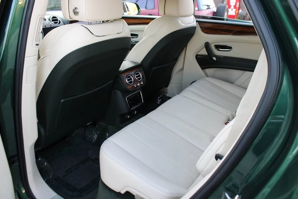 2019 Bentley Bentayga - Image 17 of 20