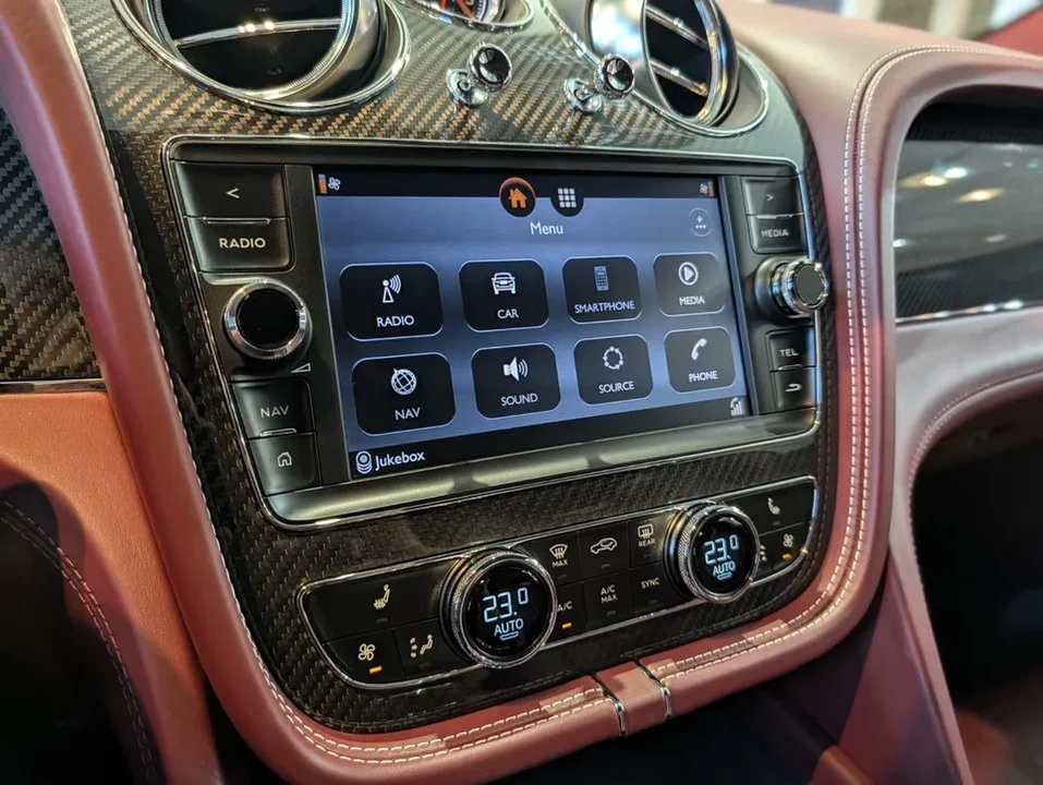 2019 Bentley Bentayga - Image 15 of 18