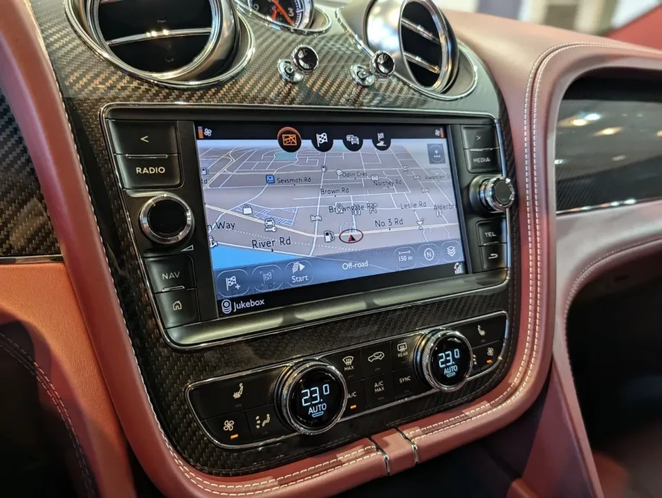 2019 Bentley Bentayga - Image 16 of 20