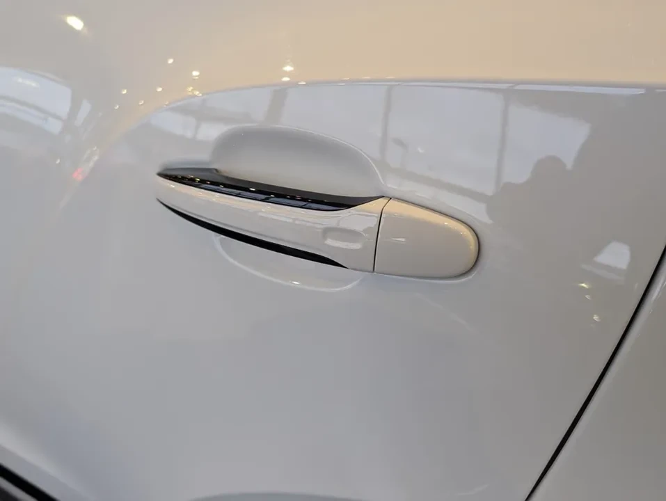 2019 Bentley Bentayga - Image 10 of 20