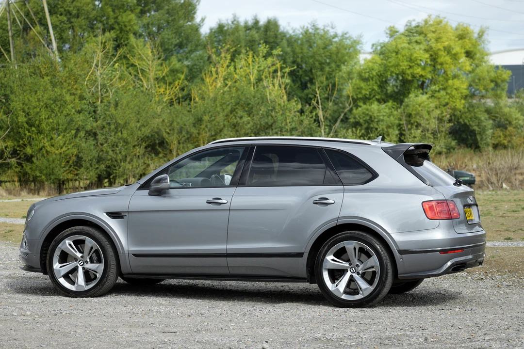 2019 Bentley Bentayga - Image 5 of 28