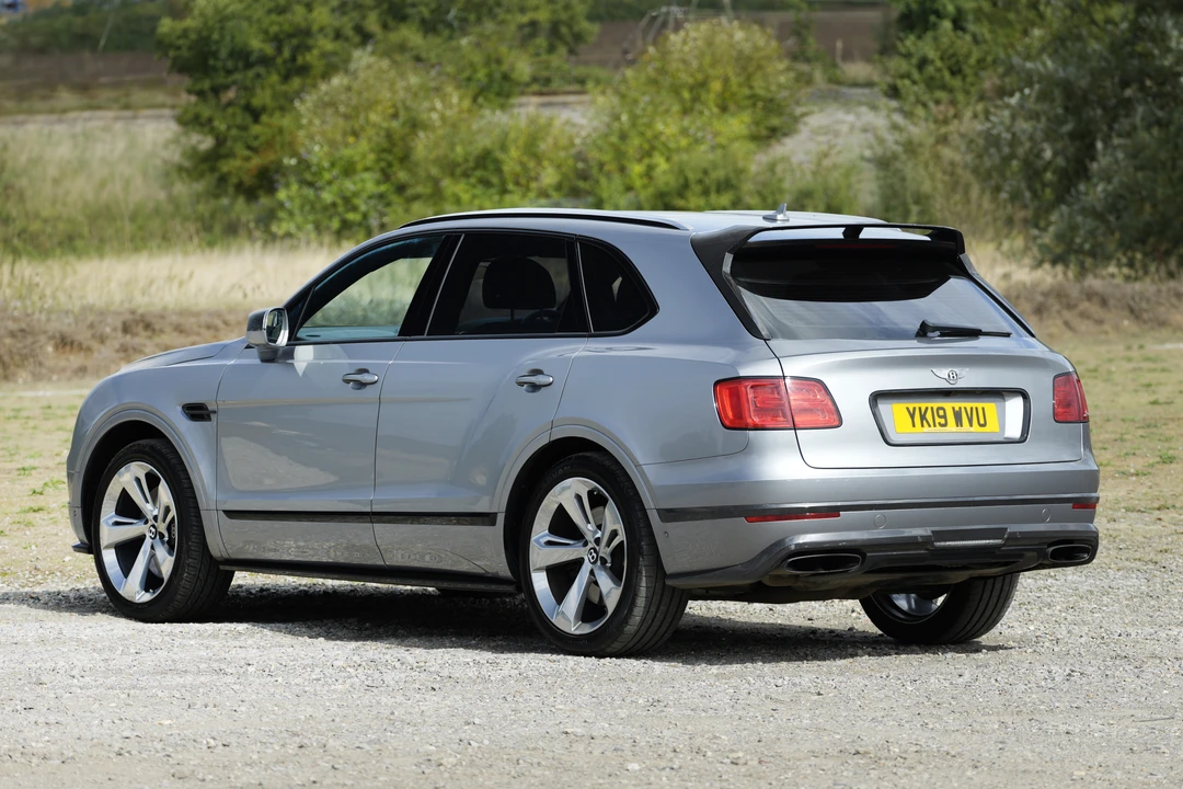 2019 Bentley Bentayga - Image 7 of 28