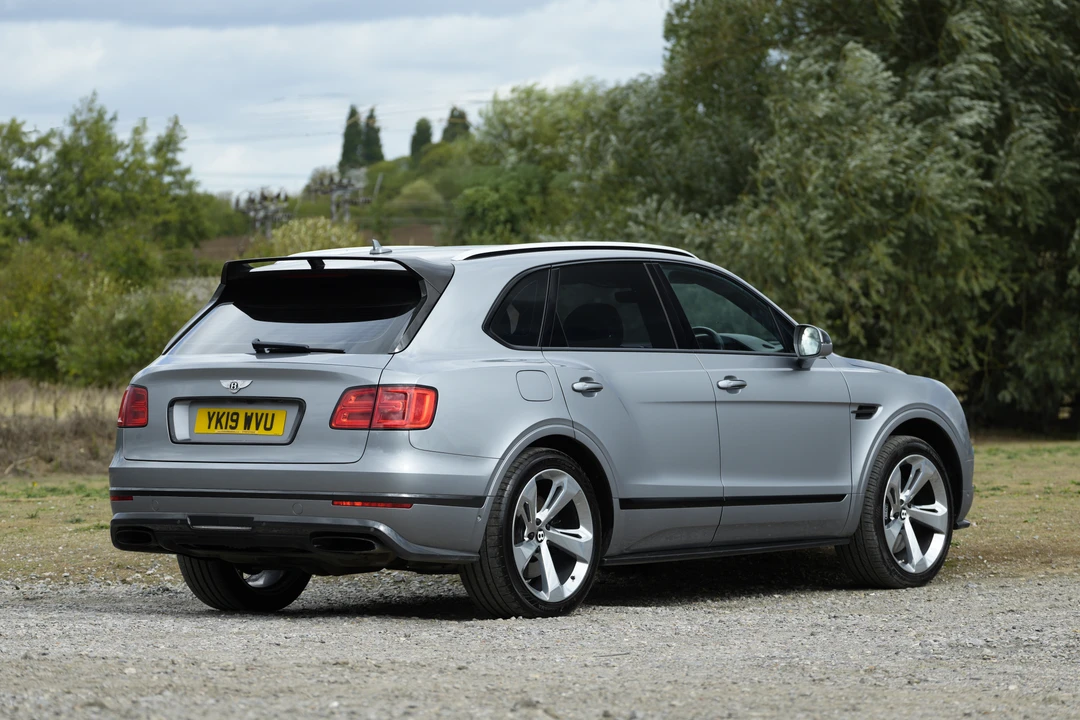 2019 Bentley Bentayga - Image 9 of 28
