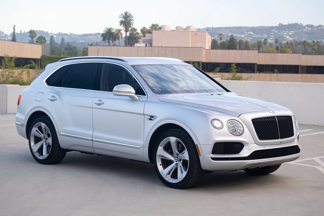 2019 Bentley Bentayga - Image 9 of 31