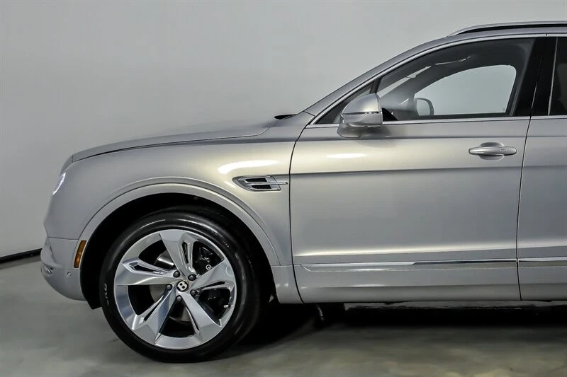2019 Bentley Bentayga - Image 6 of 31