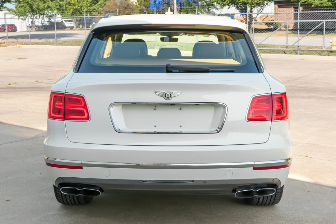 2019 Bentley Bentayga - Image 20 of 31