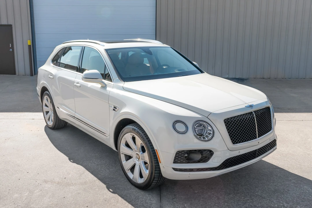 2019 Bentley Bentayga - Image 10 of 31