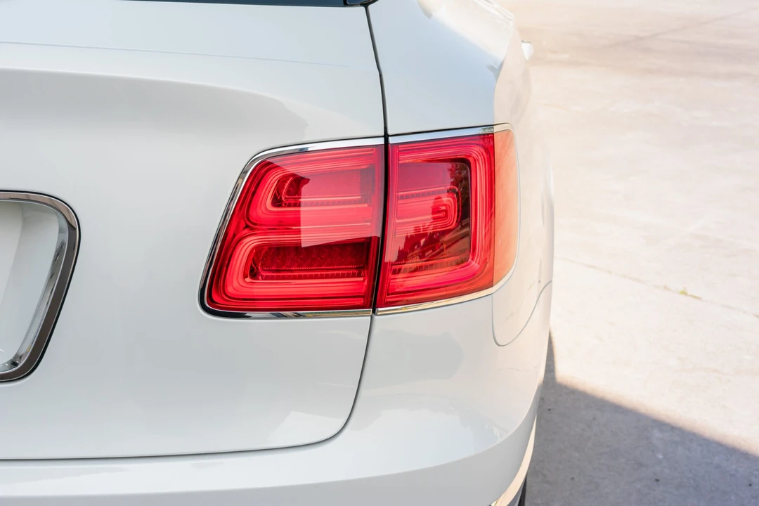 2019 Bentley Bentayga - Image 22 of 31