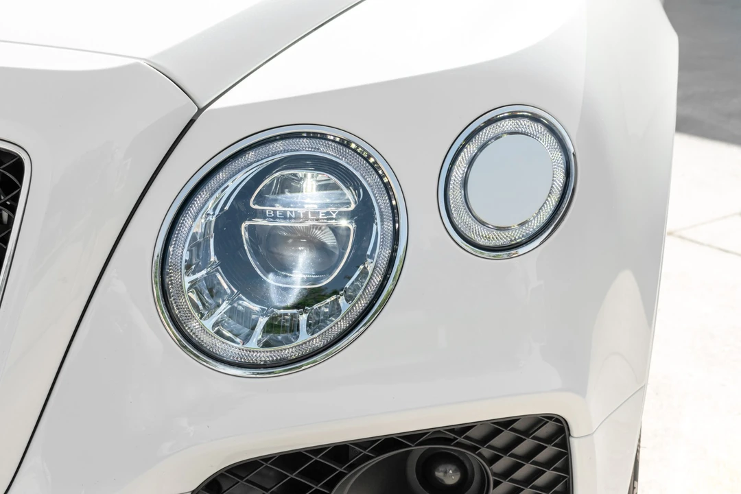 2019 Bentley Bentayga - Image 29 of 31
