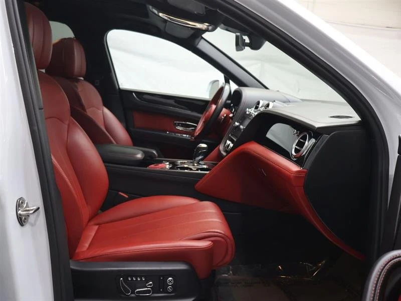 2019 Bentley Bentayga - Image 8 of 20