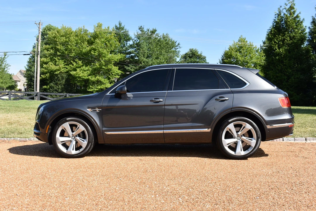 2019 Bentley Bentayga - Image 8 of 31